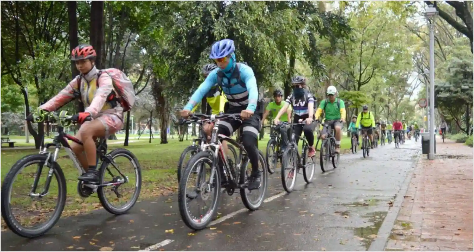 Desde este 2 de enero es obligatorio en Bogotá que las dueñas y dueños de bicicletas las registren