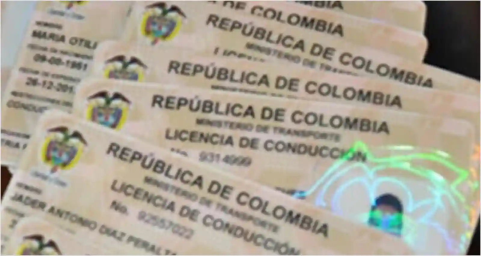 No debe volver a hacer el curso de conducción, pero sí tendrá que realizar nuevamente los examenes