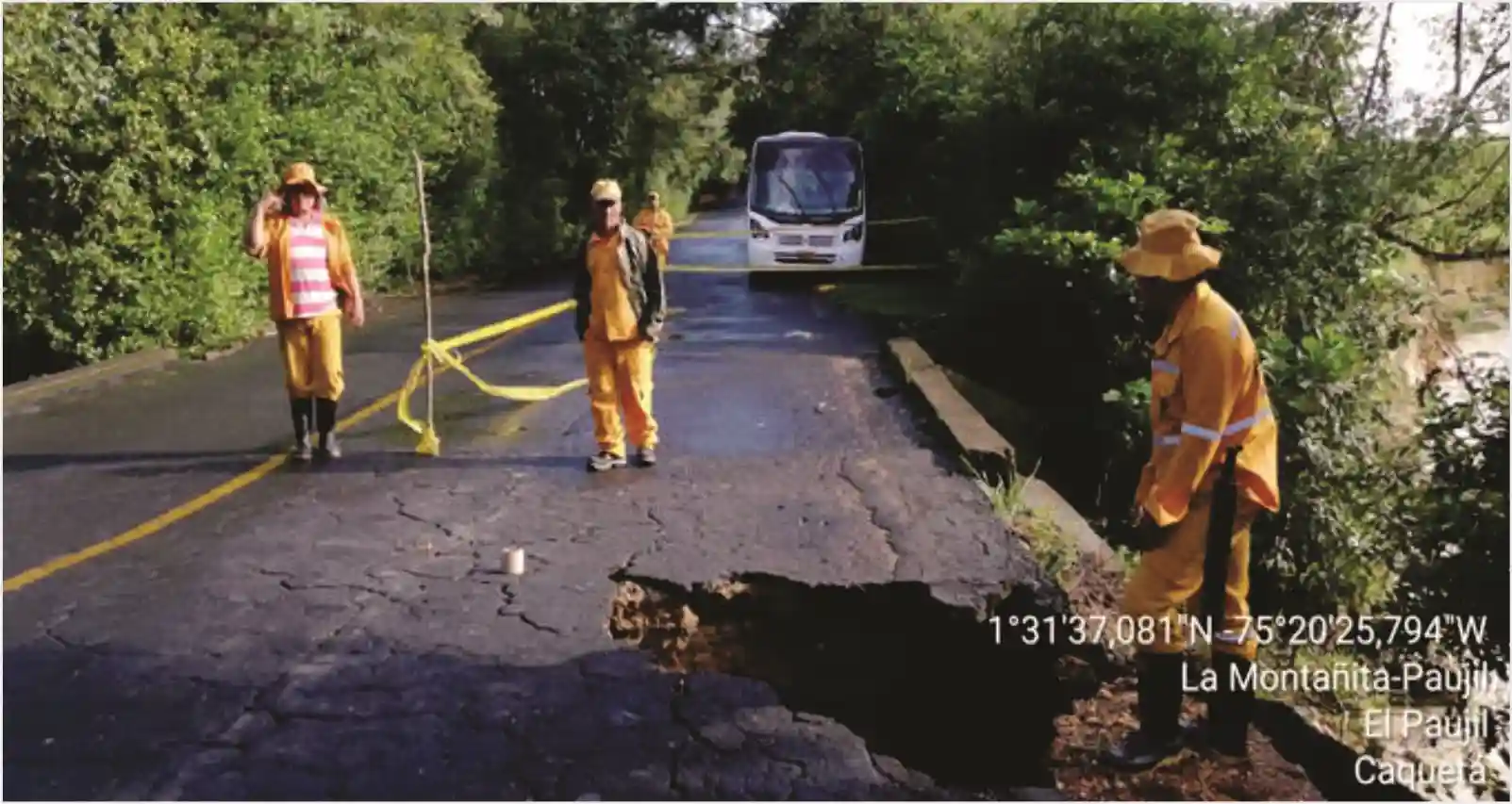 Para garantizar la seguridad vial de los usuarios se restringe el tránsito de vehículos pesados